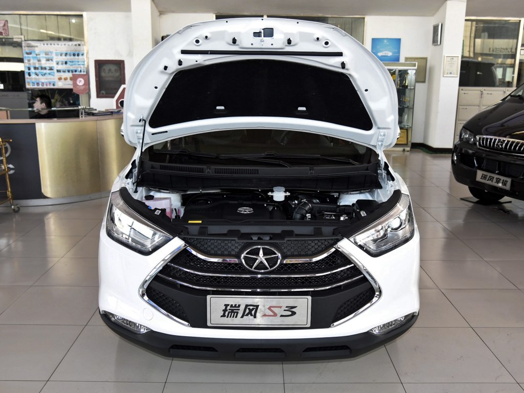 江淮汽车 瑞风s3 2015款 1.5l 手动豪华智能尊享版