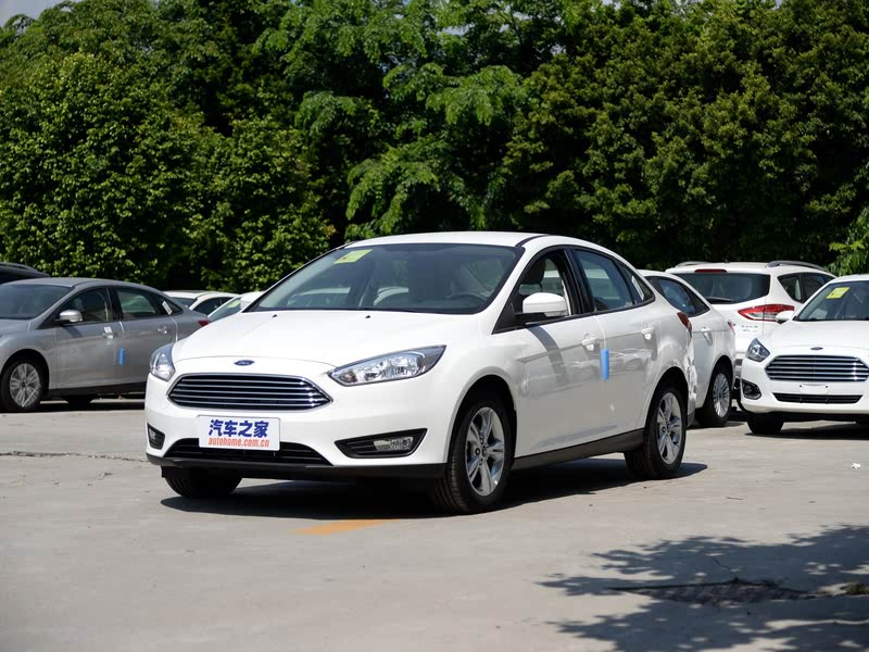 长安福特 福克斯 2015款 三厢 1.6l 手动舒适型