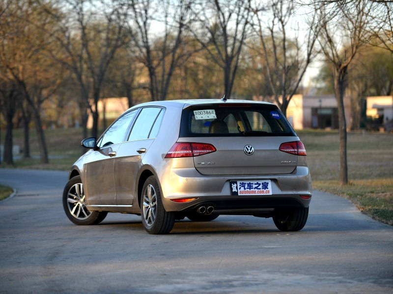 一汽-大众 高尔夫 2014款 1.4tsi 自动旗舰型