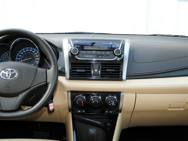 一汽丰田 威驰 2014款 1.3l 自动型尚版