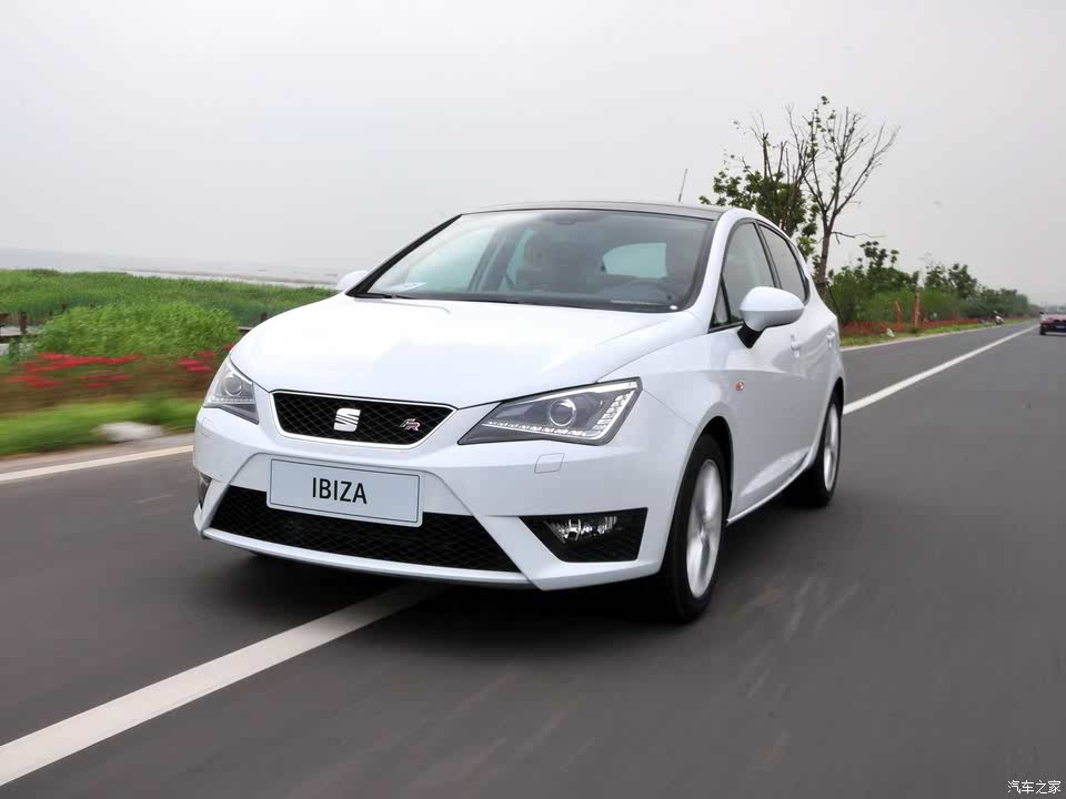 西雅特西雅特伊比飒ibiza2013款 1.4tsi 5门版fr