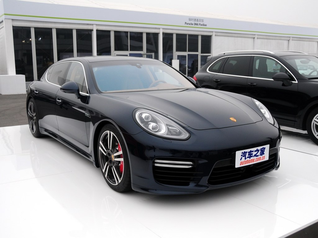 保时捷 panamera 2014款 panamera turbo executive 4.8t