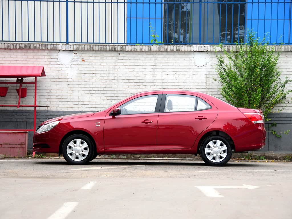 紧凑型车，都市驾驶的明智之选