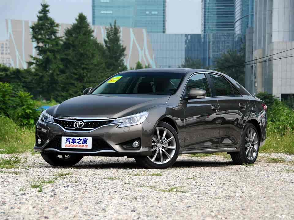 越级而生 一汽丰田2013款锐志常州上市