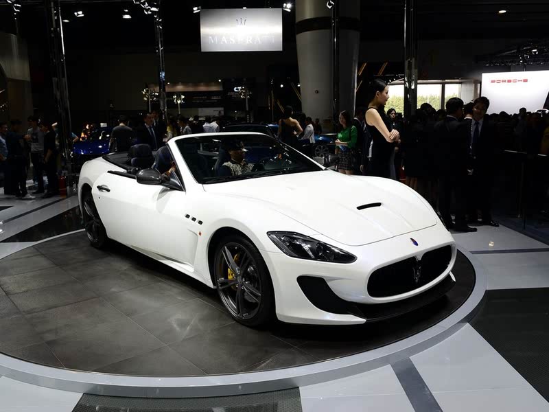 玛莎拉蒂 grancabrio 2015款 4.7l mc