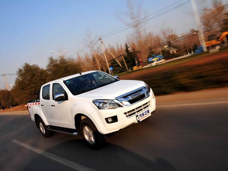 江西五十铃 d-max 2015款 2.5t四驱自动超豪华型4jk1