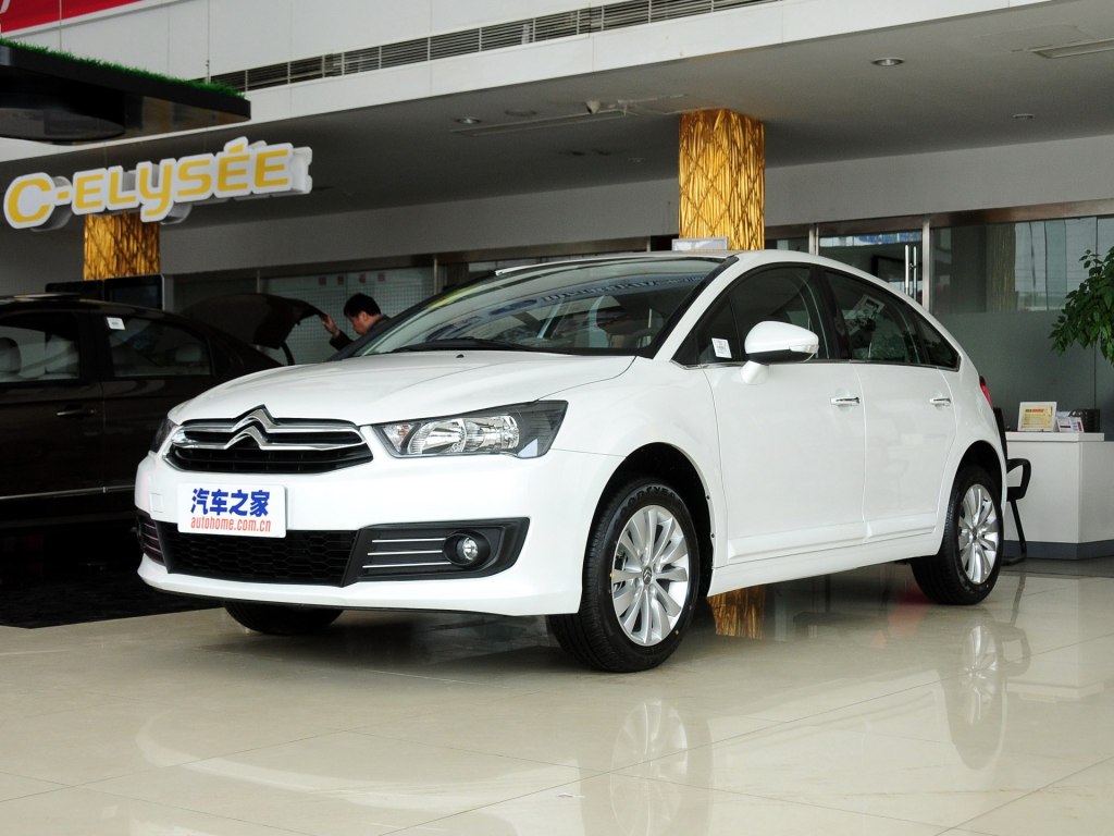 东风雪铁龙 世嘉 2013款 两厢 1.6l 手动乐享型