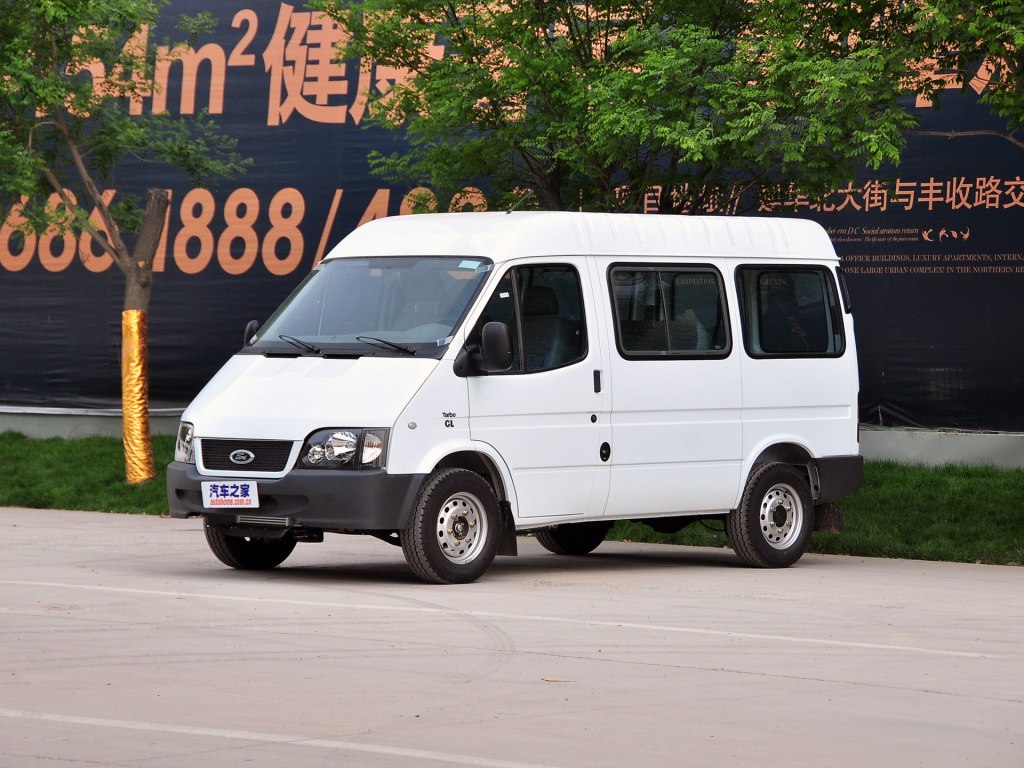 江铃福特 经典全顺 2013款 2.8t柴油普通型短轴中顶jx493zlq4