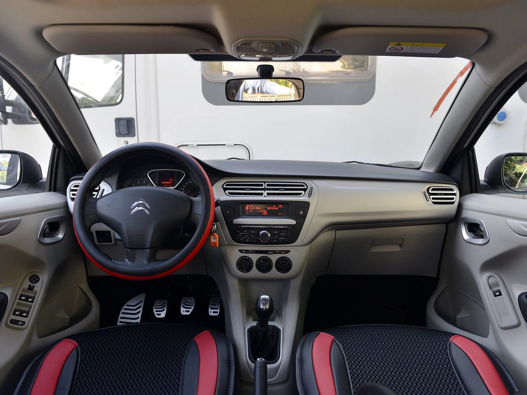 东风雪铁龙 爱丽舍 2014款 wtcc纪念版 1.6l 手动舒适型