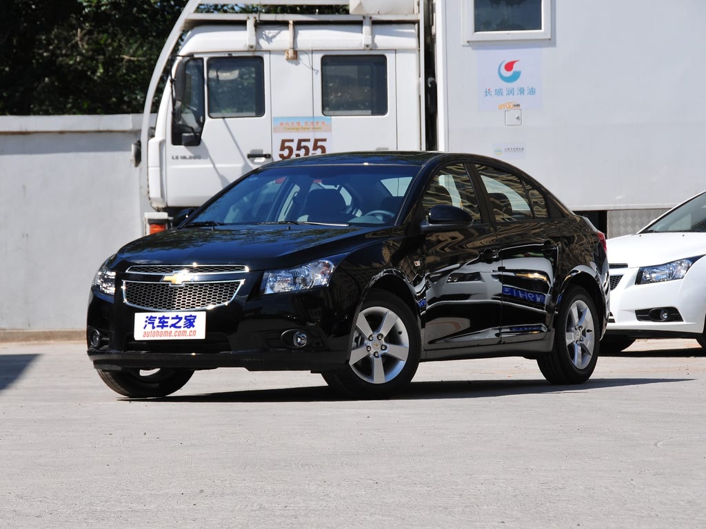 上汽通用雪佛兰 科鲁兹 2012款 1.6L SE MT