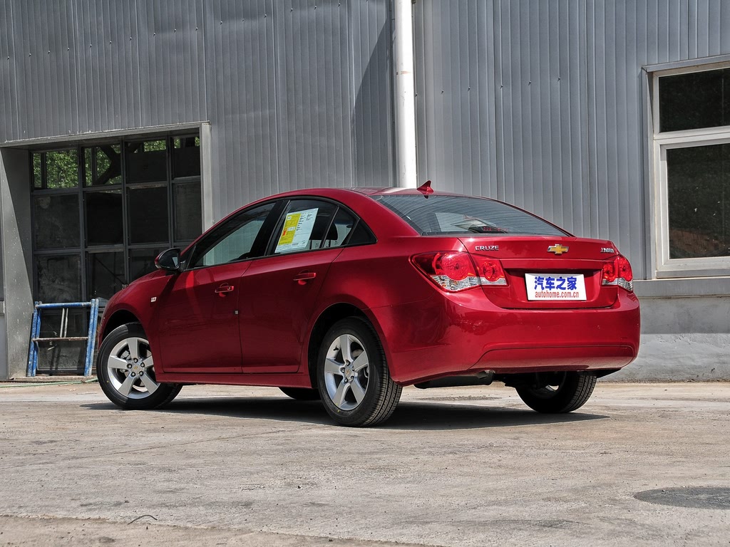 上汽通用雪佛兰 科鲁兹 2012款 1.8L SE AT
