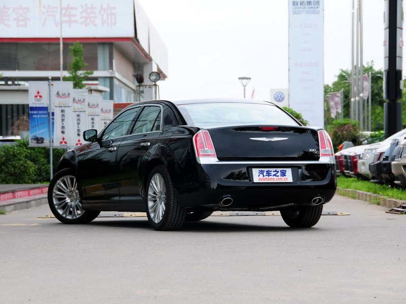 克莱斯勒(进口) 克莱斯勒300c(进口) 2012款 3.6l 豪华版