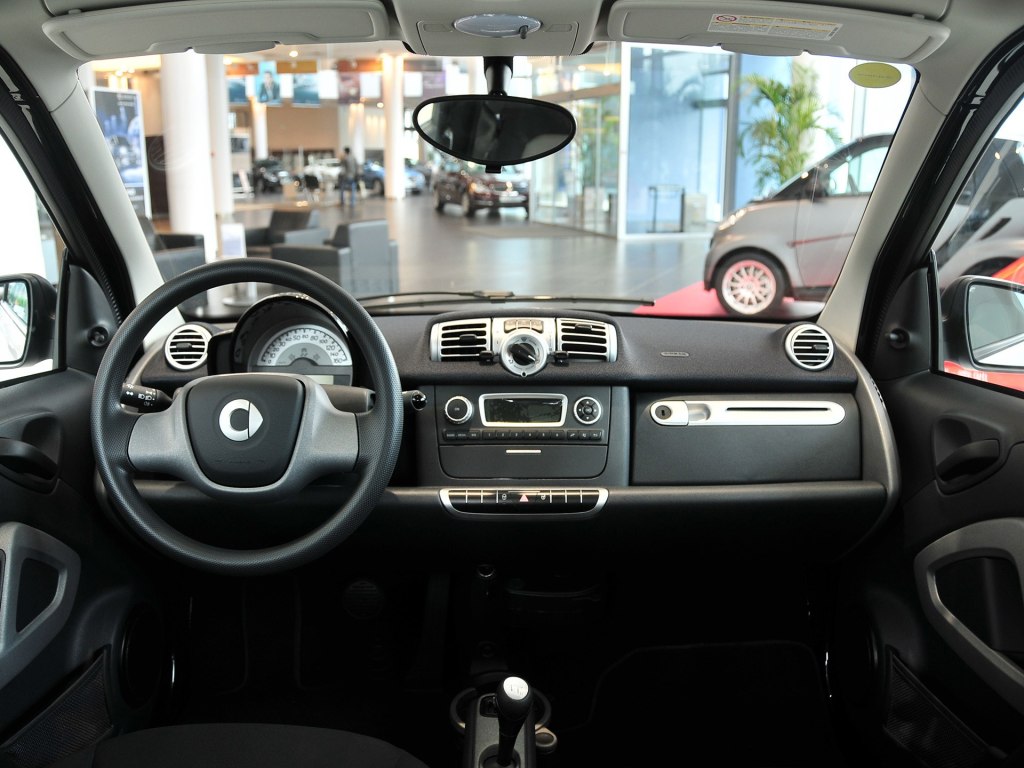 smart smart fortwo 2012款 1.0 mhd 硬顶舒适版