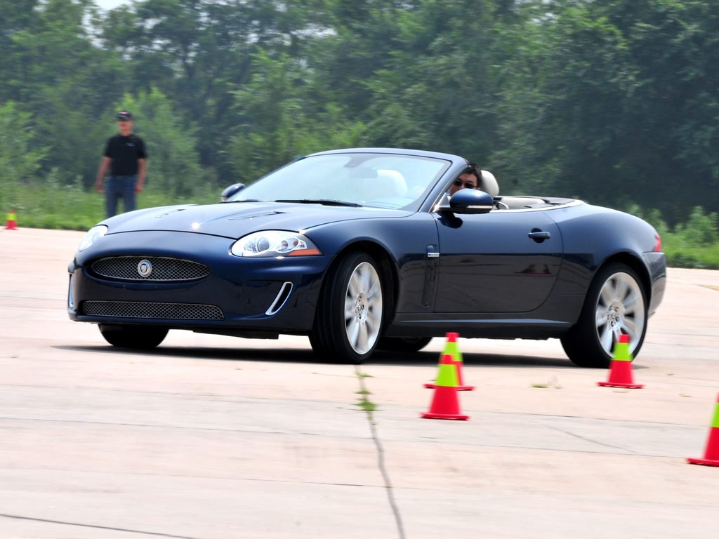 2009款 xkr 5.0l v8机械增压敞篷跑车