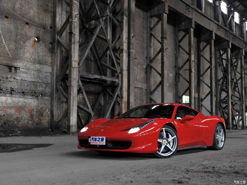 法拉利法拉利法拉利4582011款 4.5 italia