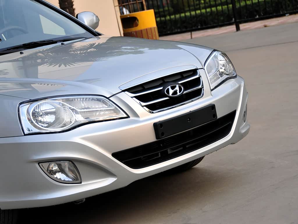 北京现代 伊兰特 2011款 1.6l 手动舒适型图片