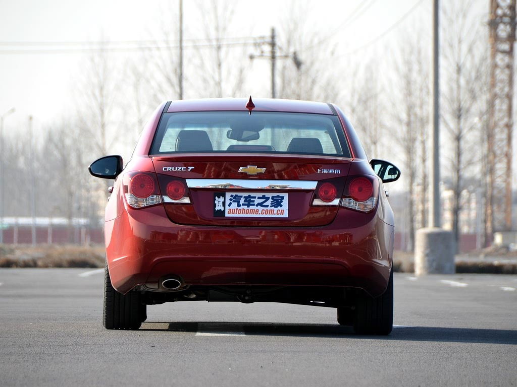 上汽通用雪佛兰 科鲁兹 2011款 1.6T SE MT