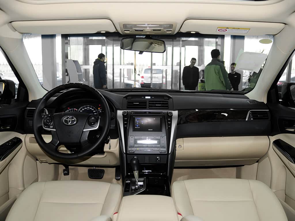 广汽丰田 凯美瑞 2015款 2.0g 豪华版