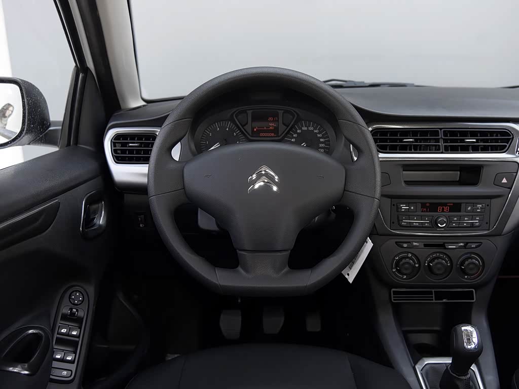 东风雪铁龙 爱丽舍 2015款 质尚版 1.6l 手动时尚型