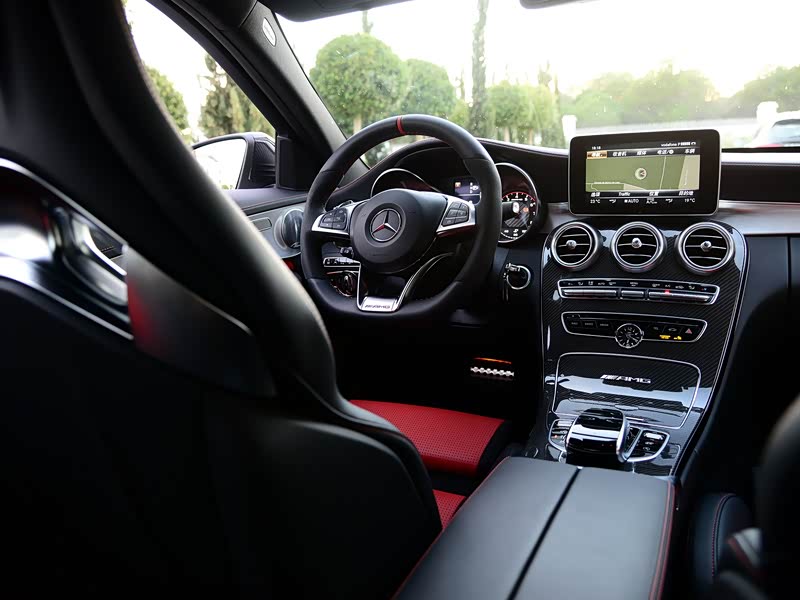 梅赛德斯-amg 奔驰c级amg 2015款 amg c 63 s