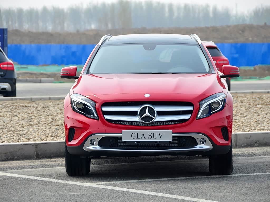 北京奔驰 奔驰gla 2015款 gla 200 时尚型