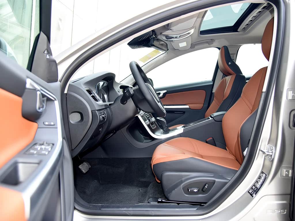 沃尔沃亚太 沃尔沃s60l 2016款 2.0t t5 智驭版