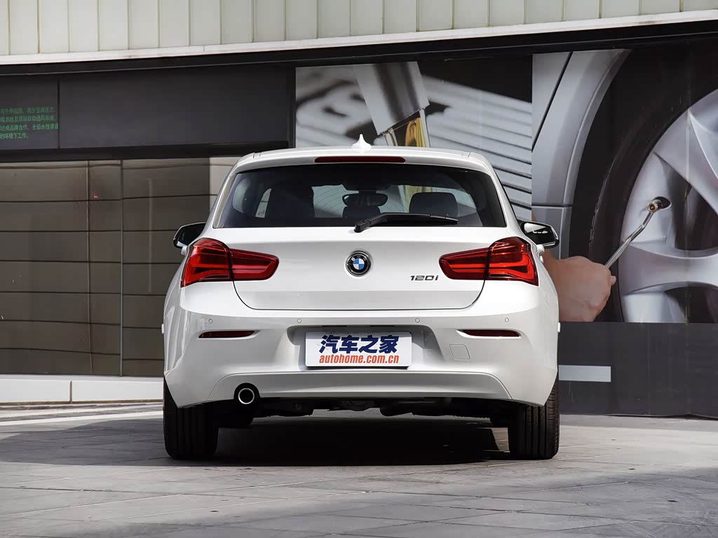 宝马(进口) 宝马1系(进口) 2015款 120i 领先型 雪山白 车身外观 已经