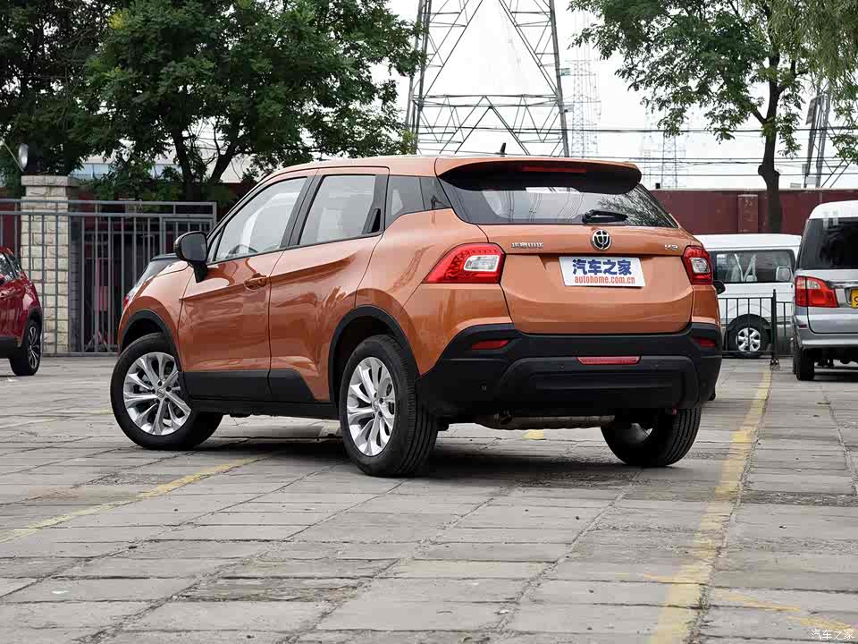 华晨中华 中华v3 2015款 1.5l 手动舒适型