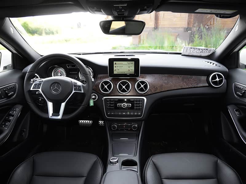 北京奔驰 奔驰gla 2015款 gla 260 4matic 运动型