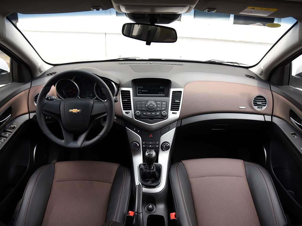 上汽通用雪佛兰 科鲁兹 2015款 掀背 1.6l 手动舒适版