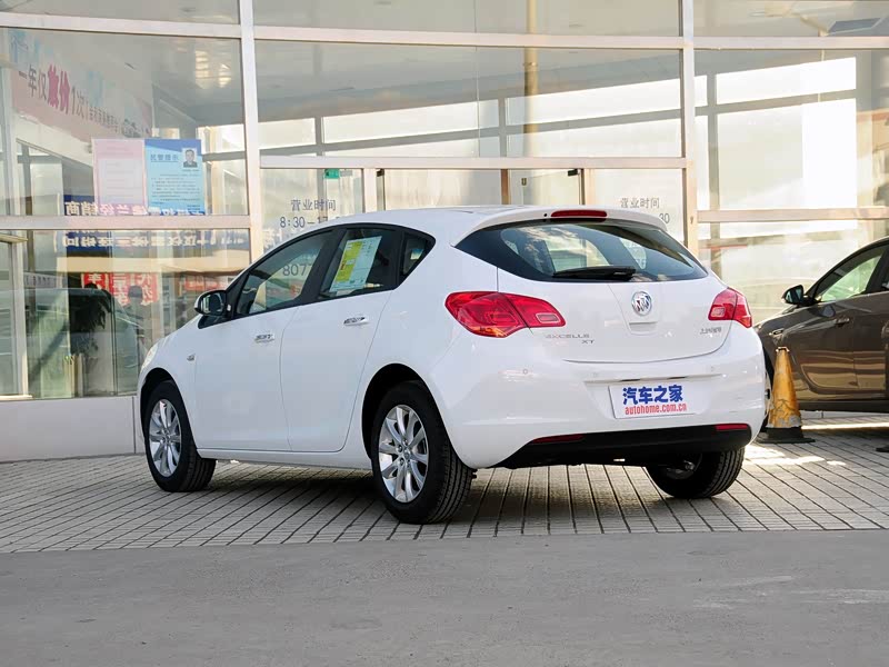 上汽通用别克 英朗 2013款 xt 1.6l 自动时尚版