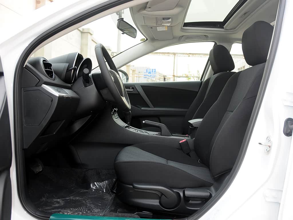 长安马自达 马自达3星骋 2013款 三厢 1.6l 自动精英型