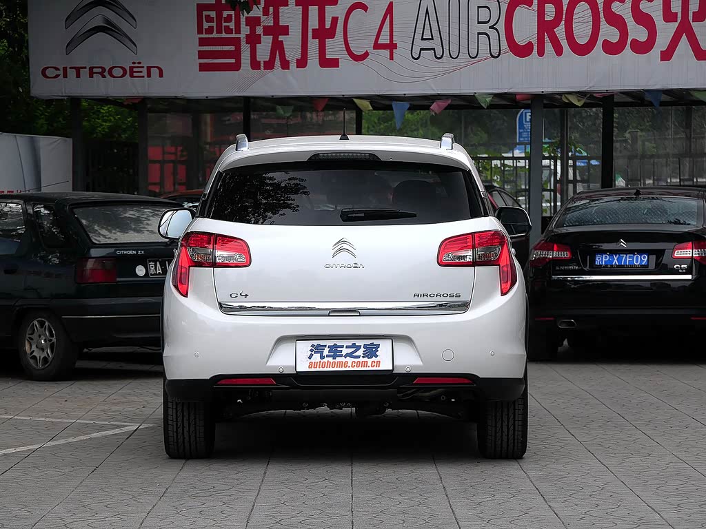 雪铁龙(进口) 雪铁龙c4 aircross(进口) 2012款 2.0l 四驱豪华版