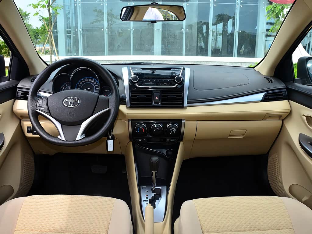 一汽丰田 威驰 2014款 1.5l 自动智享版