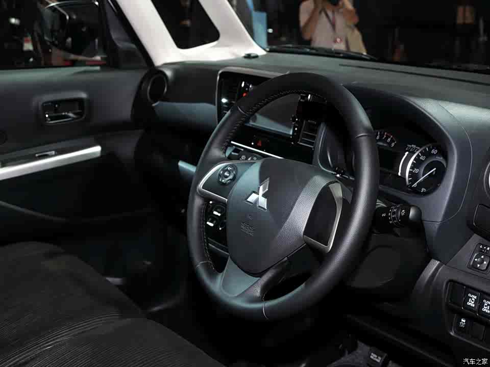 2013东京车展:三菱ek space新微车发布