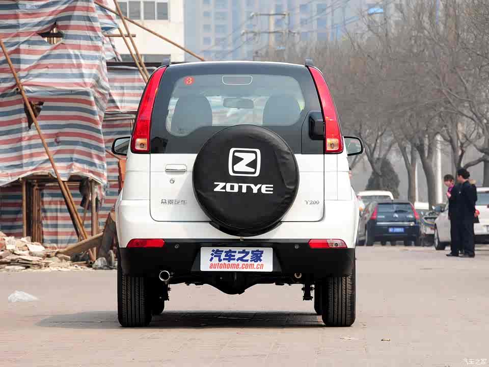 众泰t200是进入小型suv这个细分市场的元老车型之一,在国内的二三