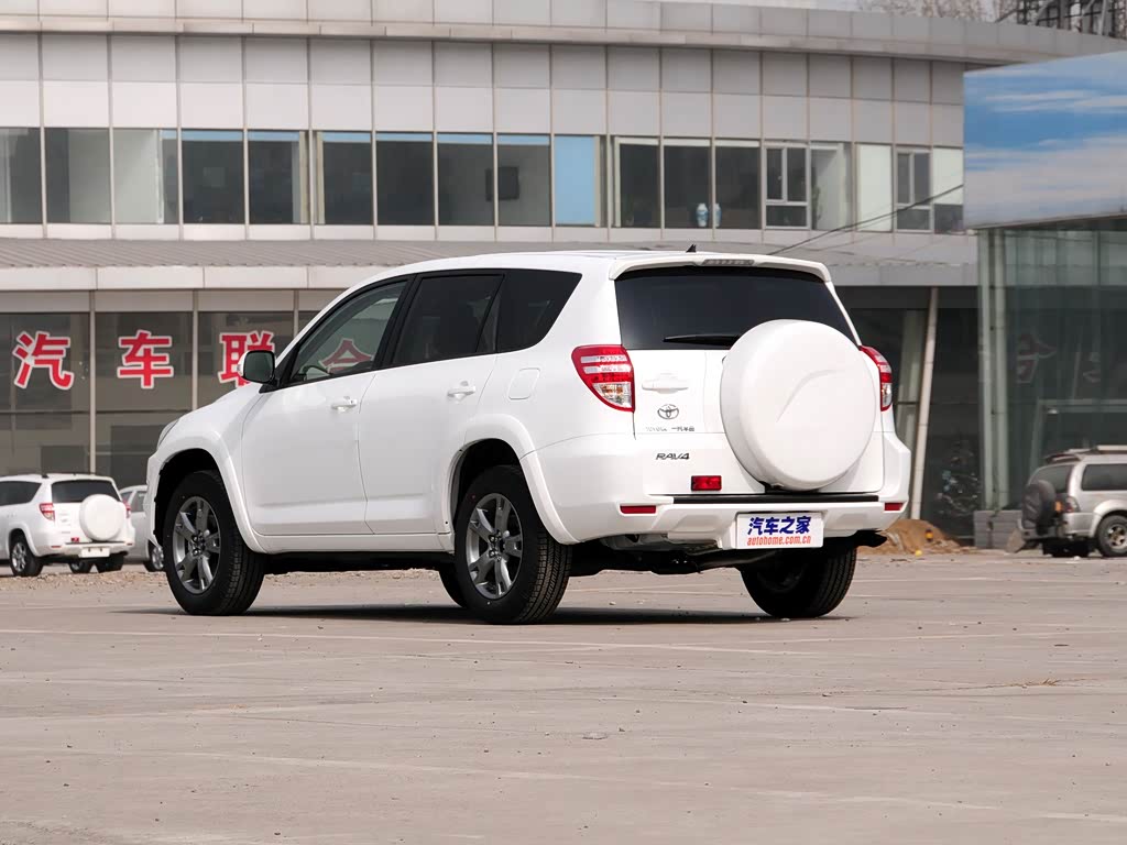 一汽丰田 rav4荣放 2013款 特享版 2.0l 自动经典