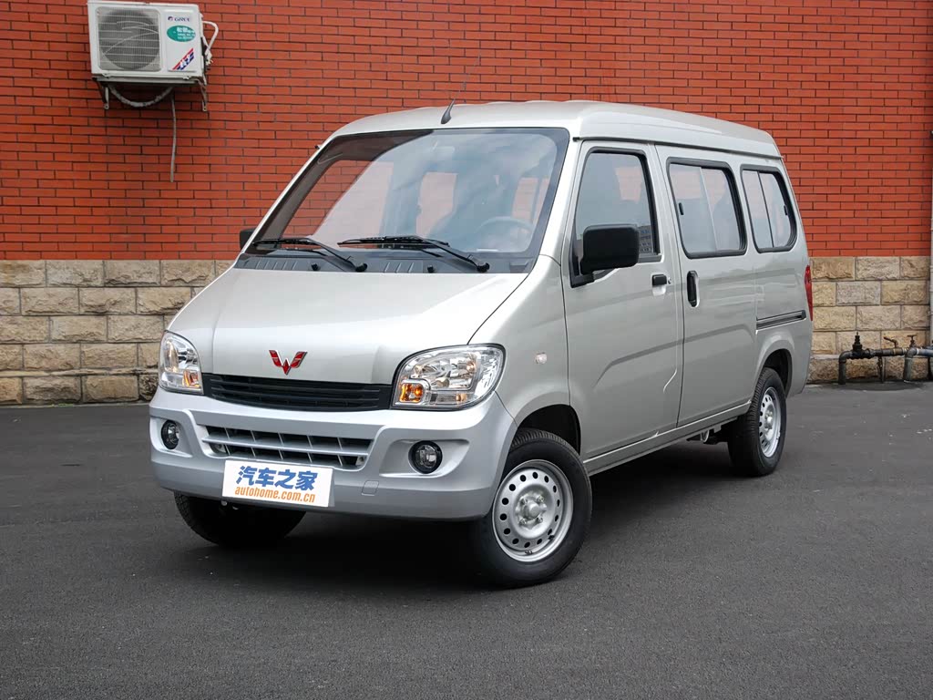 上汽通用五菱 五菱之光 2013款 1.0l 基本型