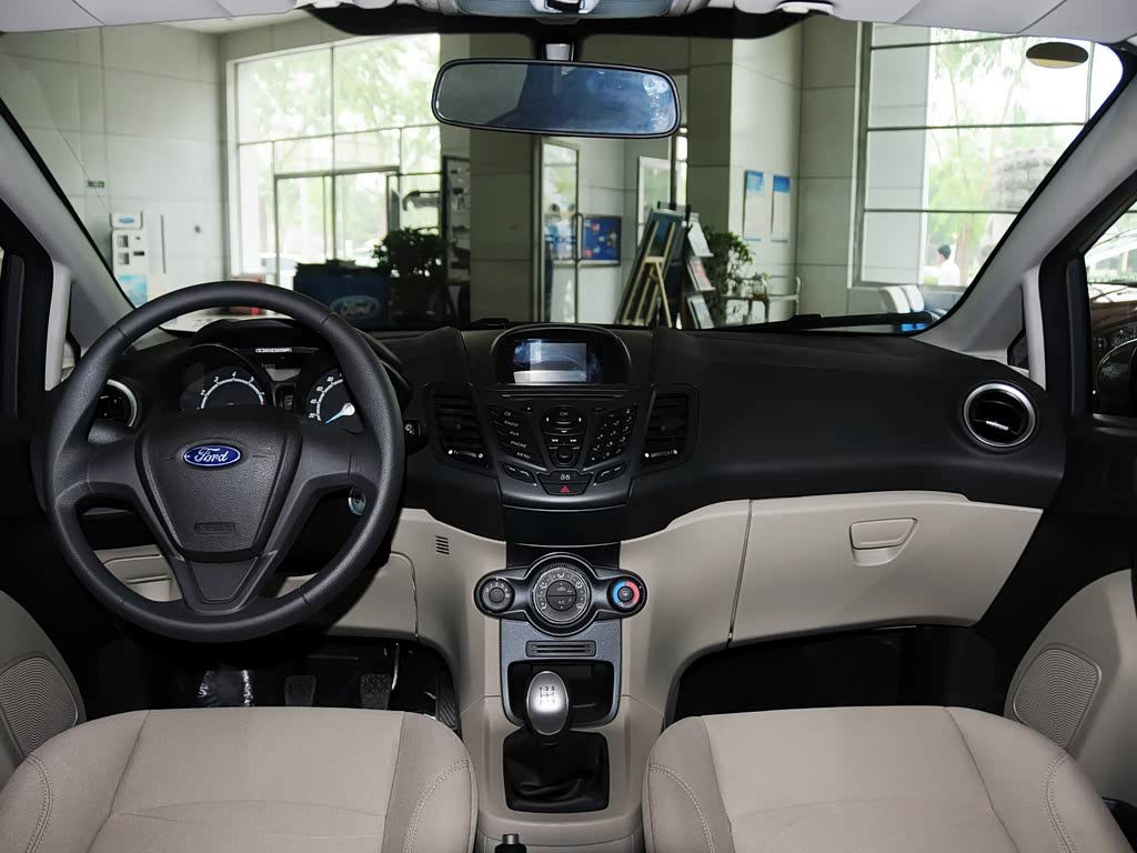 长安福特 嘉年华 2013款 三厢 1.5l 手动时尚型