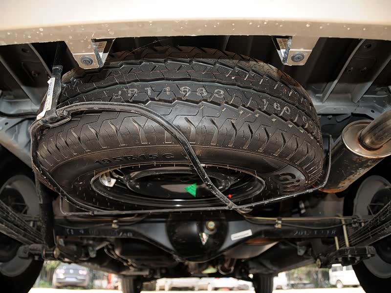 福田汽车 蒙派克s 2013款 2.4l新干线豪华型 汽油长轴4g69