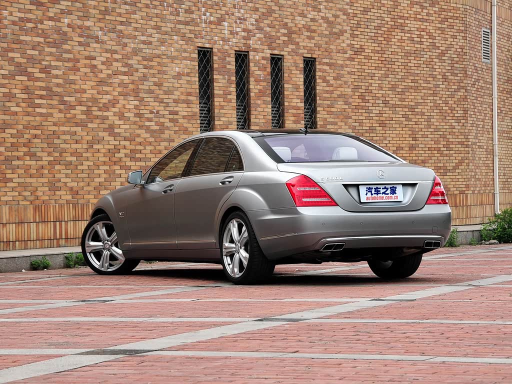 奔驰(进口) 奔驰s级 2012款 s 600 l grand edition designo
