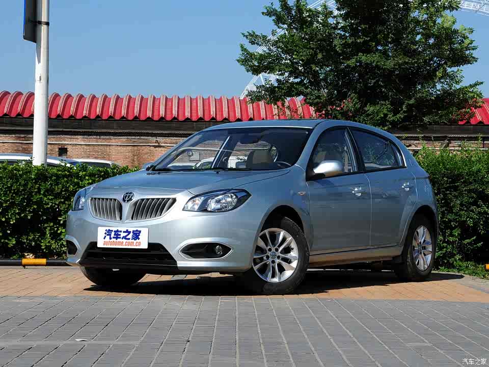 外形有变化中华h320cross实车图曝光