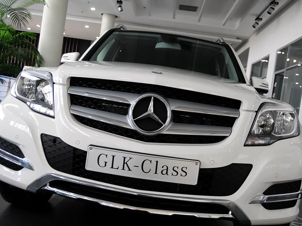 北京奔驰 奔驰glk级 2013款 glk 300 4matic 动感天窗型