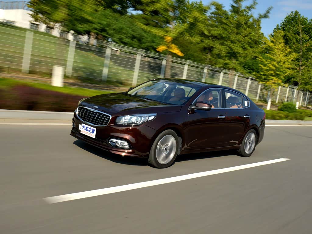 东风悦达起亚 起亚k4 2014款 2.0l 自动prm 典雅金 评测