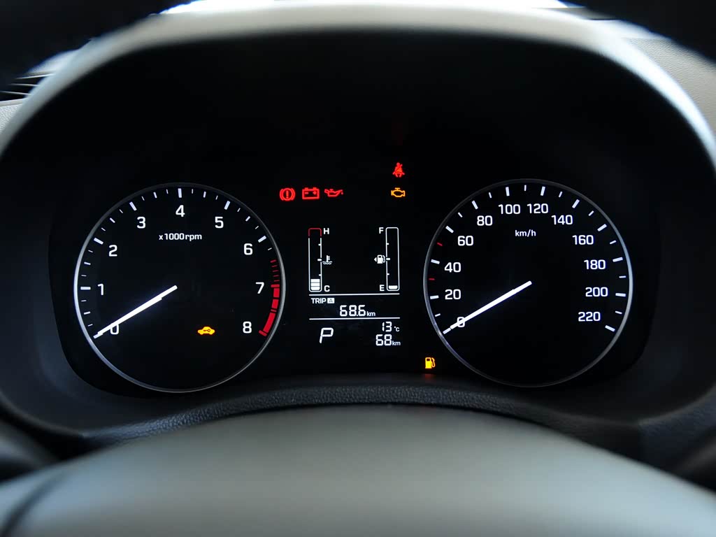 北京现代 北京现代ix25 2015款 1.6l 自动两驱智能型gls