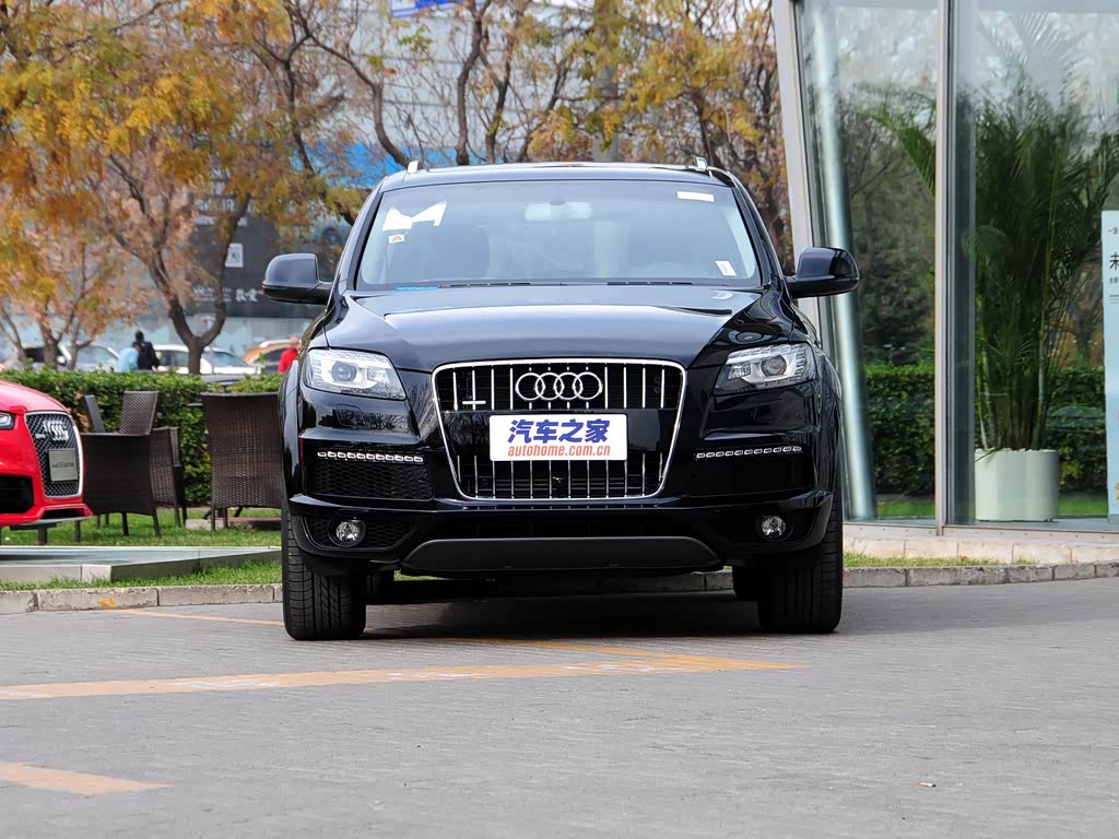 奥迪(进口) 奥迪q7 2015款 35 tfsi 运动型