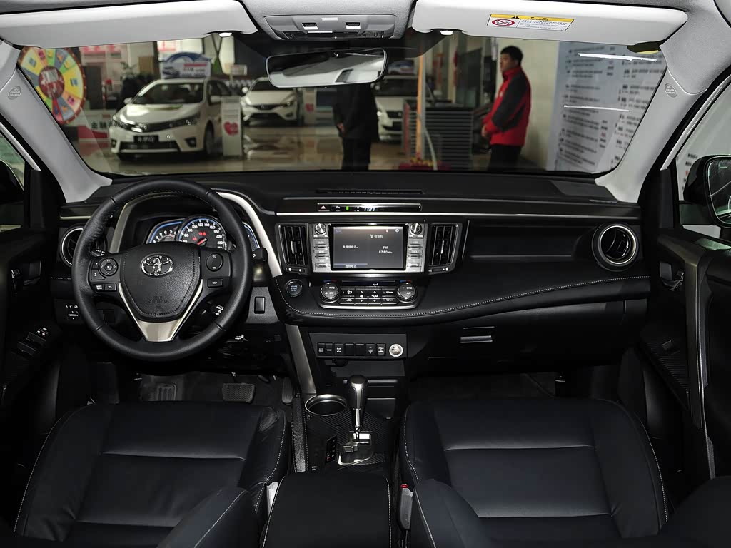 一汽丰田 rav4荣放 2015款 2.0l cvt四驱新锐版