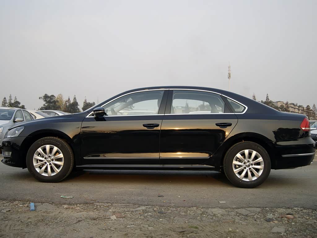 上汽大众 帕萨特 2014款 1.4tsi 手动尊荣版