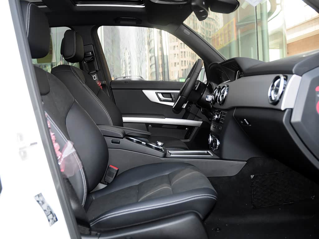 北京奔驰 奔驰glk级 2015款 glk 300 4matic 时尚型 极致版