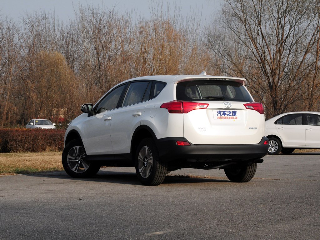 丰田RAV4荣放2.0图片